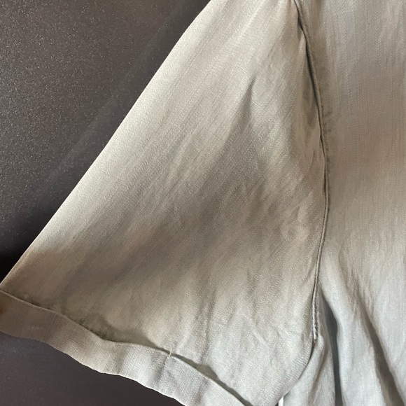 Denim crop shirt sizeL(14/16) Forever21 - Picture 2 of 6